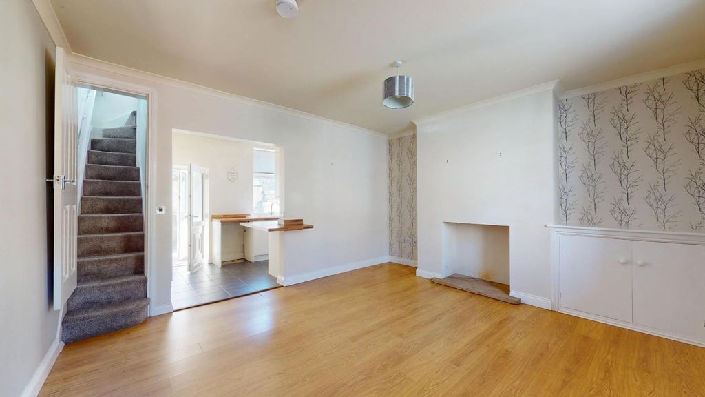 Property photo 2 of 12 Bennett-Street-04272026_172909.Jpg