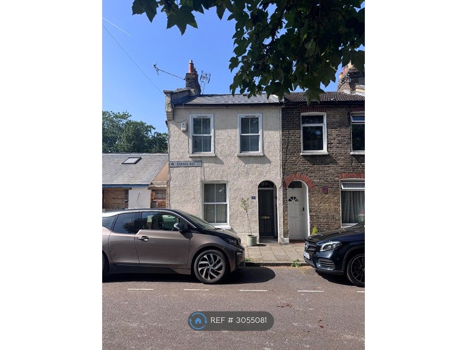 Property photo 1 of 12 Facade