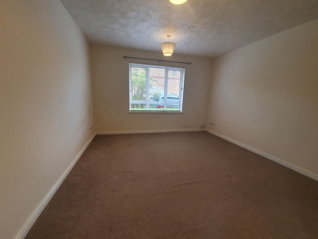 Property photo 2 of 7 Sitting Room