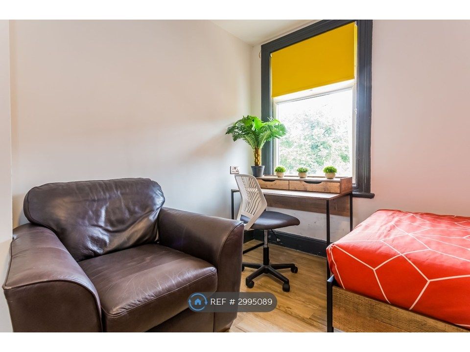 Property photo 2 of 5