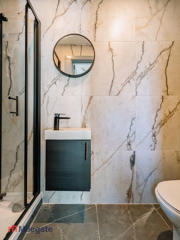 Property photo 3 of 7 Photo 3