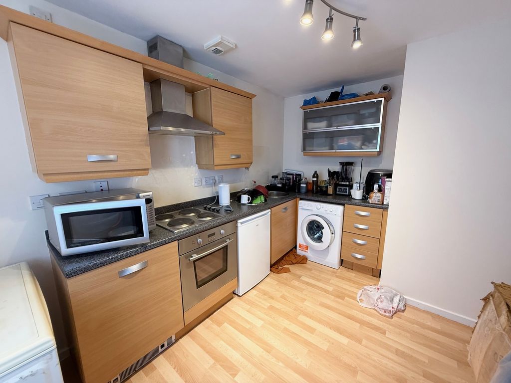 Property photo 3 of 15 14