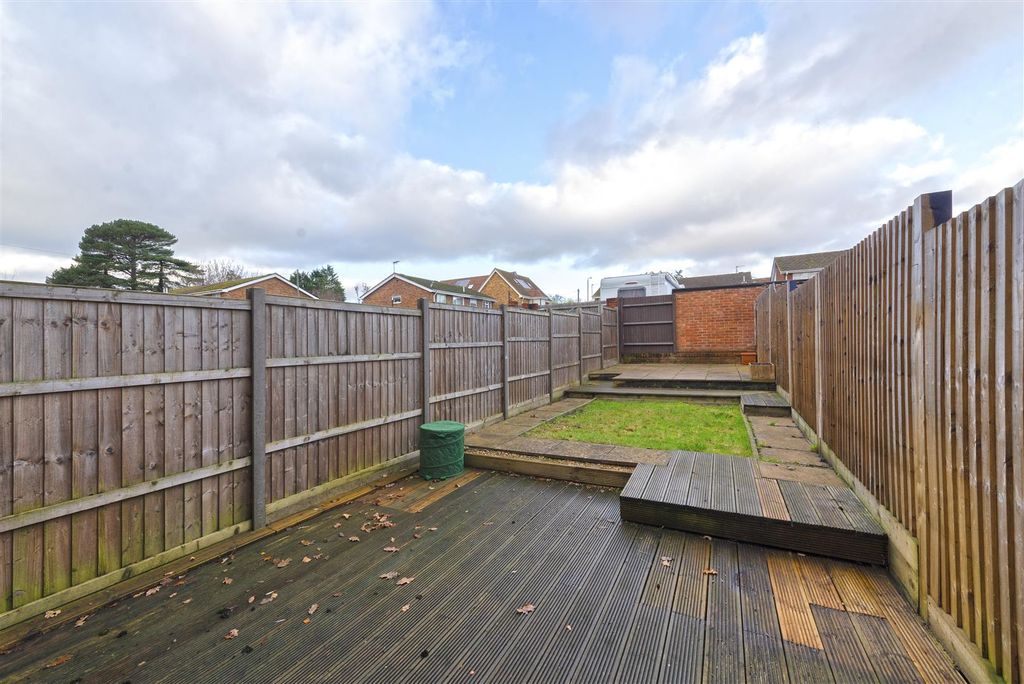 Property photo 2 of 15 21Lakeside10.Jpg