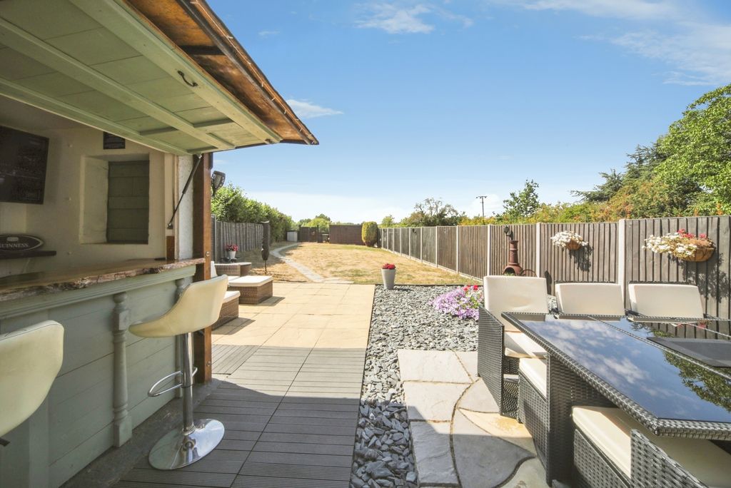Property photo 3 of 20 Pbox-Img.Jpg