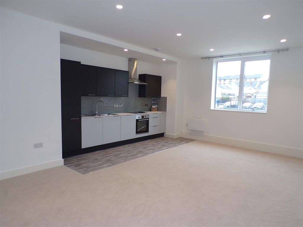 Property photo 1 of 4