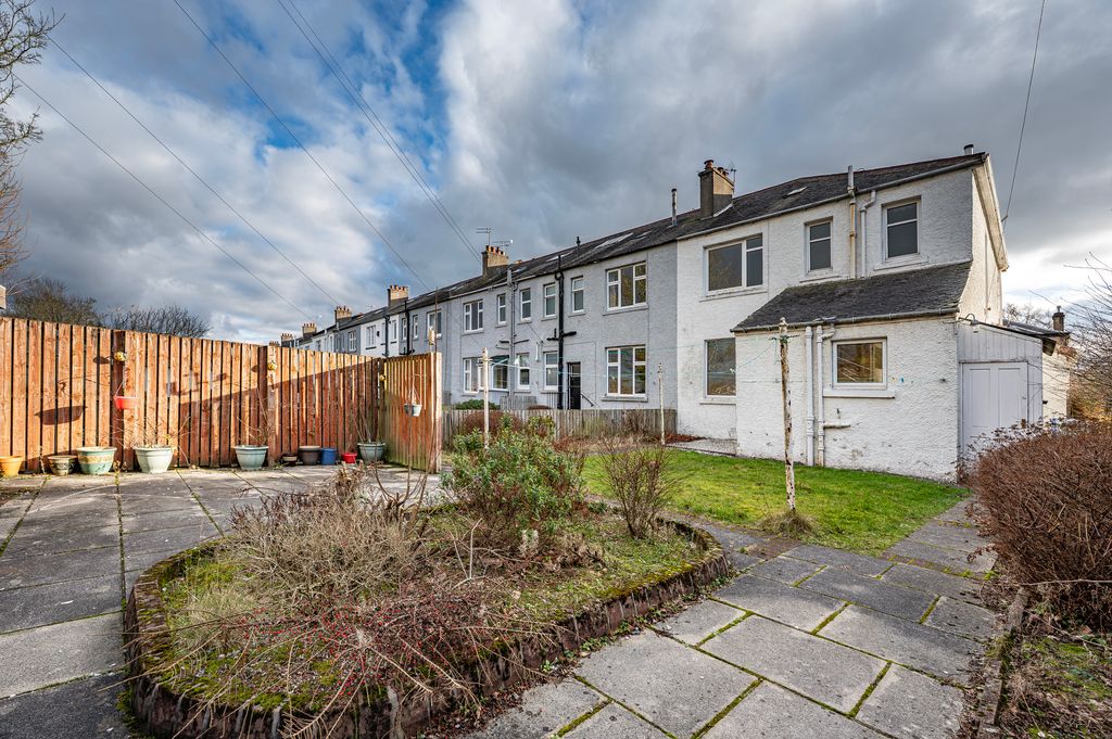 Property photo 2 of 46