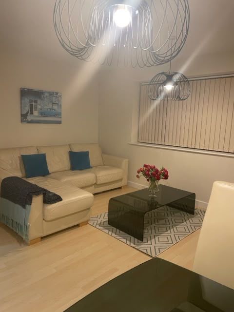 Property photo 2 of 8 E441Bcfe-4Fab-4Cb5-B700-049952550d12