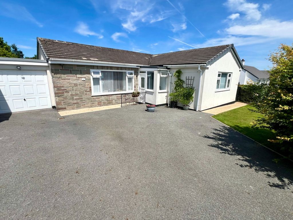 Property photo 1 of 25