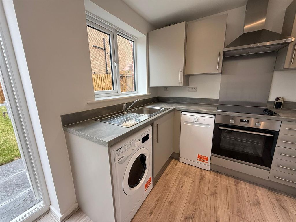 Property photo 2 of 10 0A9A837A-B540-41A0-92A4-E3799c67Ff42.Jpg