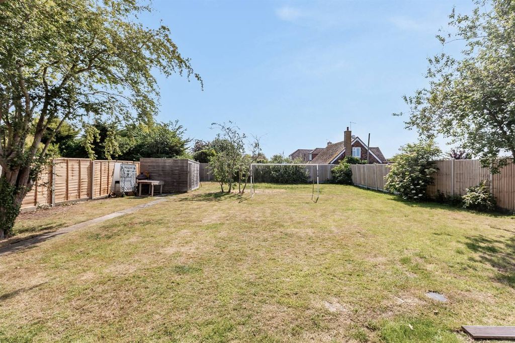 Property photo 2 of 23
