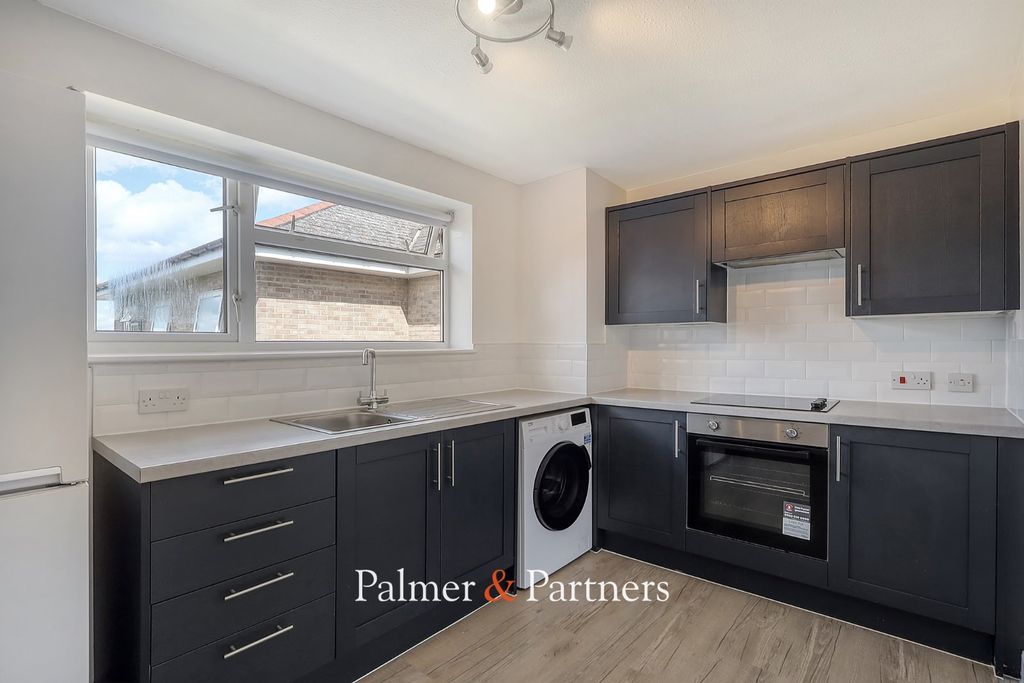 Property photo 1 of 12 Kitchen