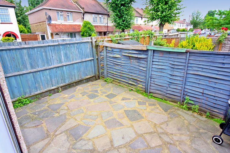 Property photo 3 of 10 Photo 6