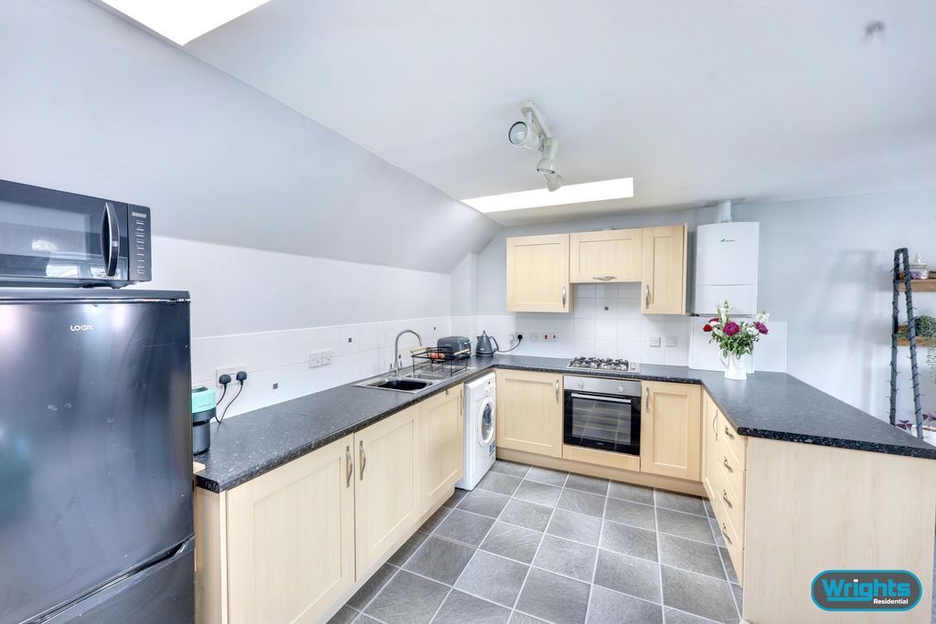 Property photo 3 of 9 Photo 2