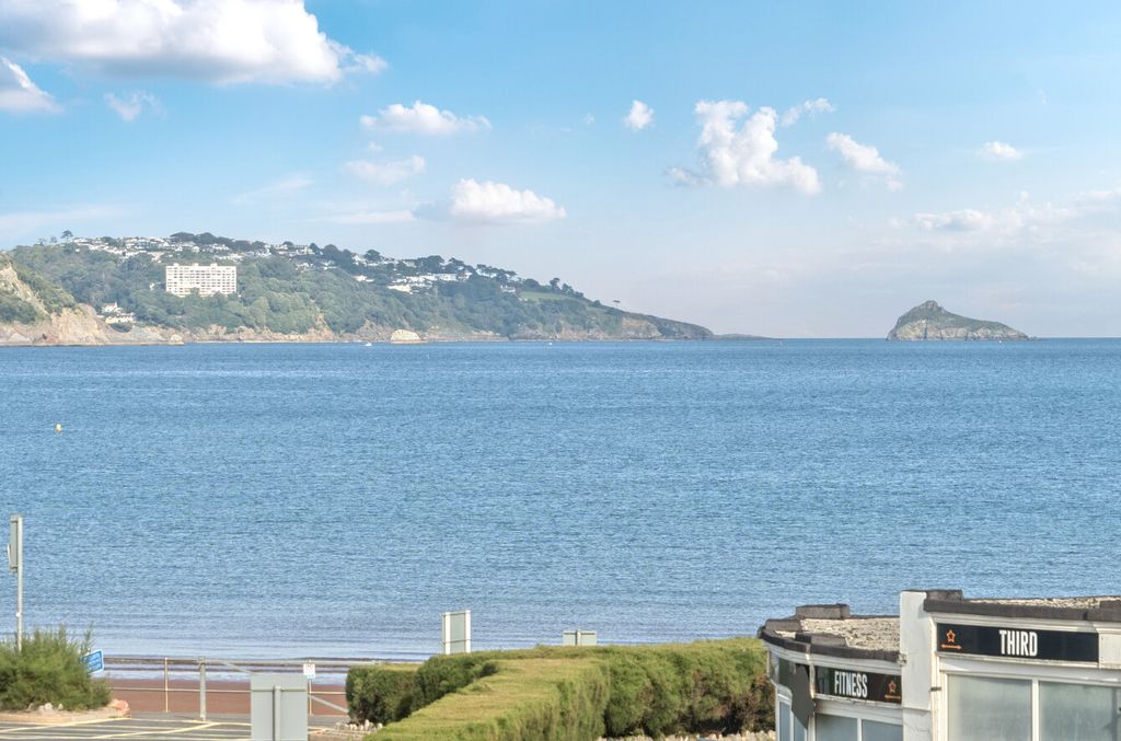 Property photo 2 of 47 1360897-3-68dc1E8...