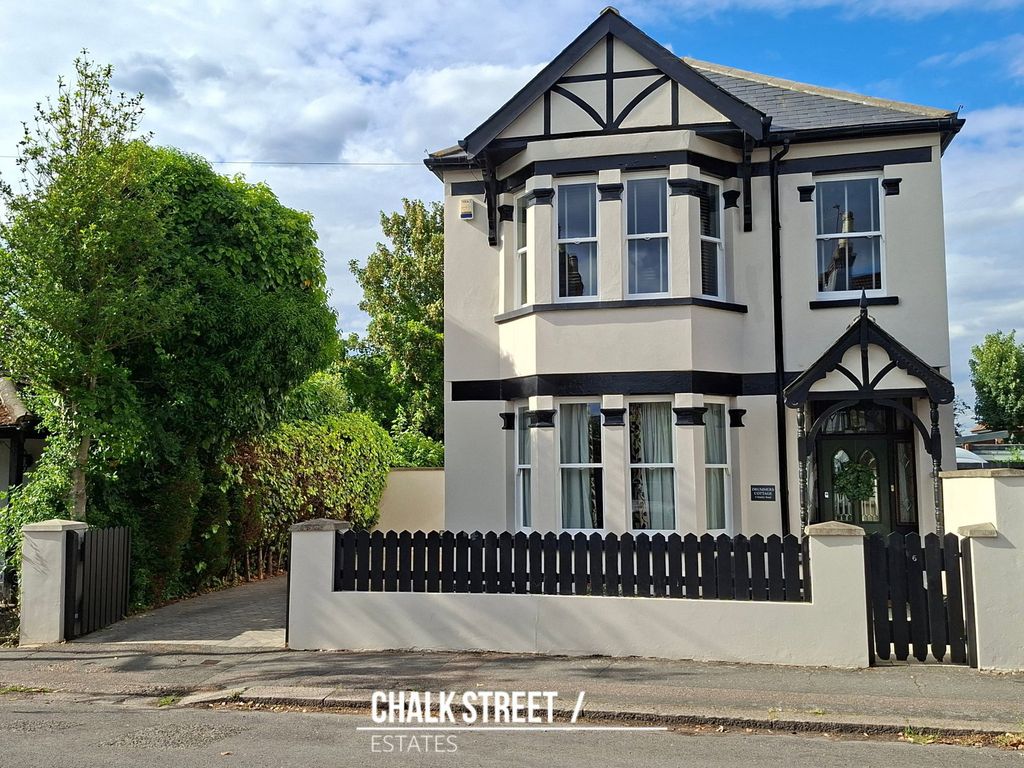 Property photo 1 of 22