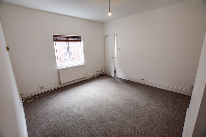 Property photo 3 of 11 Lounge