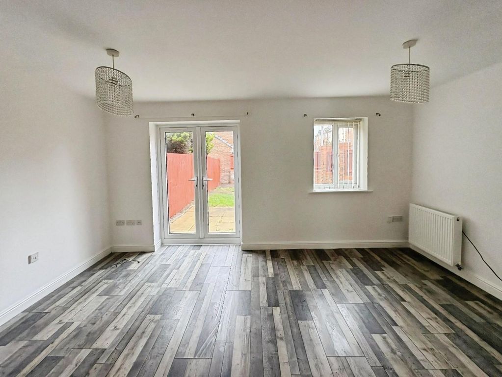 Property photo 3 of 18 A1B9d7Bc-Img-20251006-Wa0019.Jpg