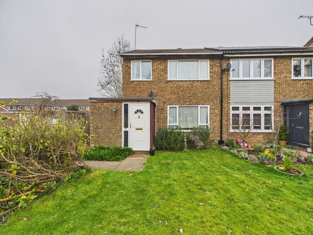 Property photo 1 of 12 Cam02136G0-Pr0550-Still016