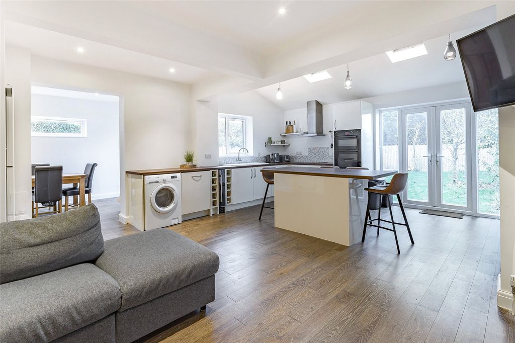 Property photo 2 of 17 Picture No. 02