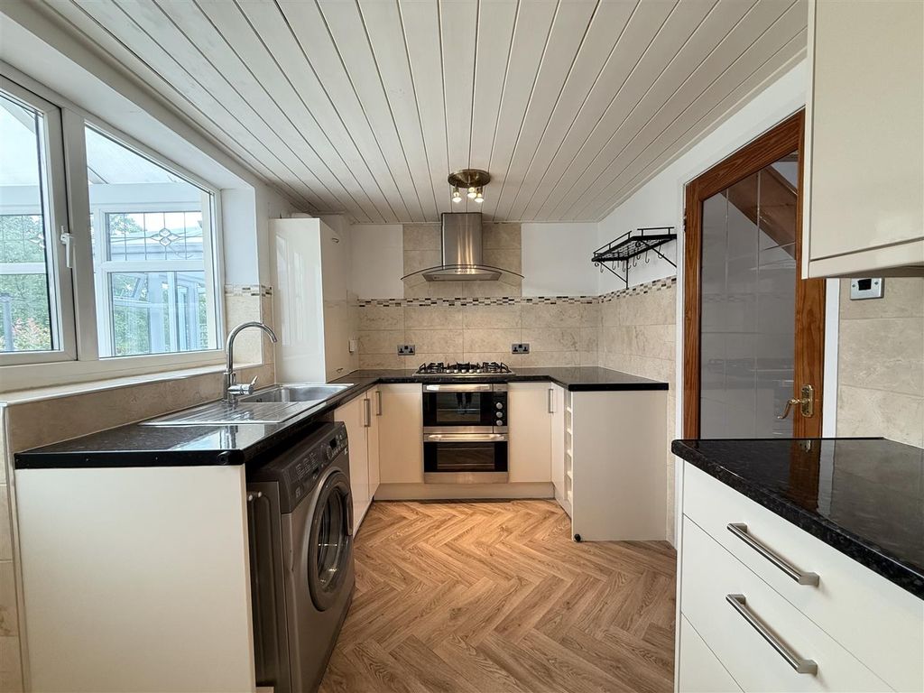 Property photo 3 of 10 Img_0493.Jpg