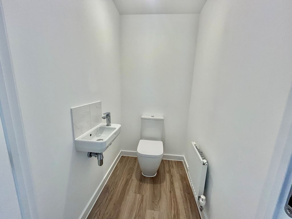Property photo 2 of 13 Image