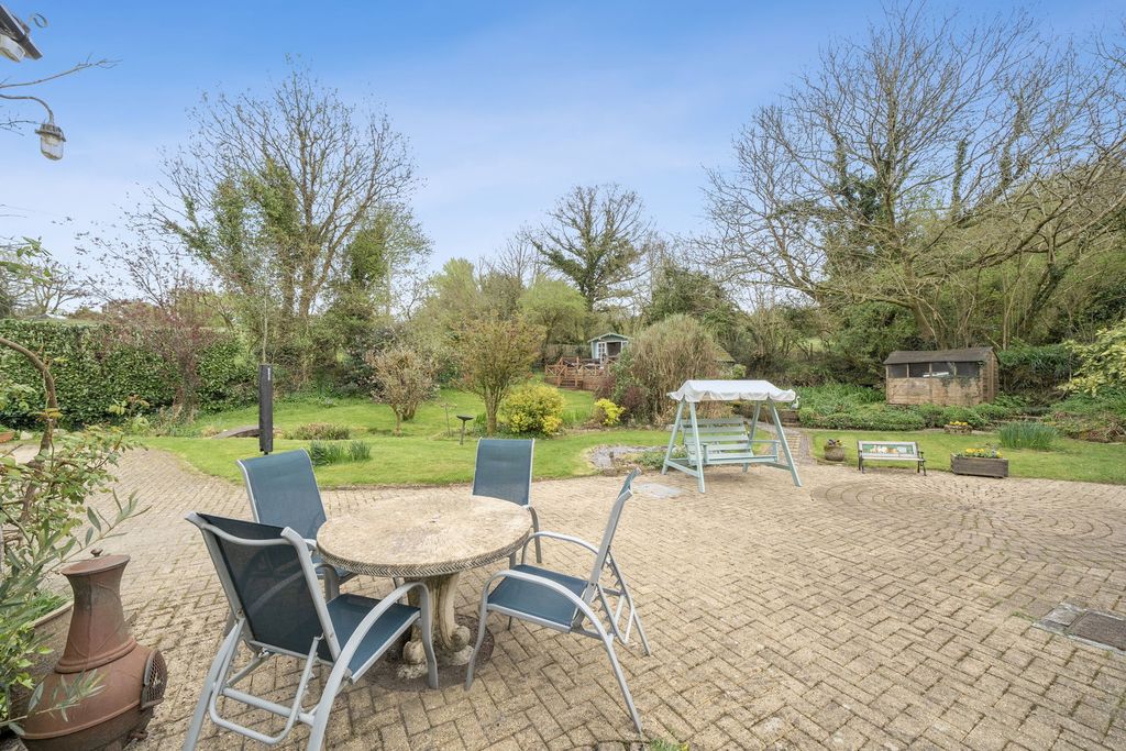 Property photo 2 of 29