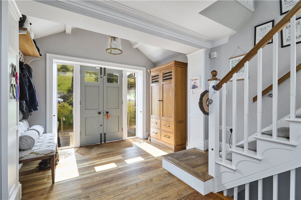 Property photo 2 of 30 Entrance Hall