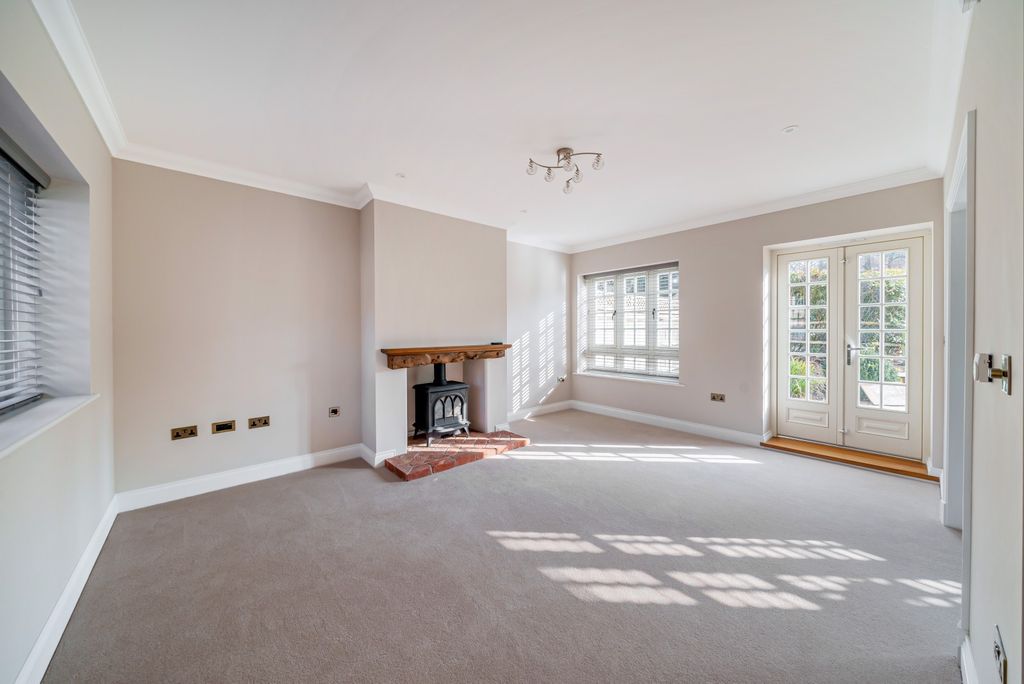 Property photo 3 of 12 954529 (15).Jpg