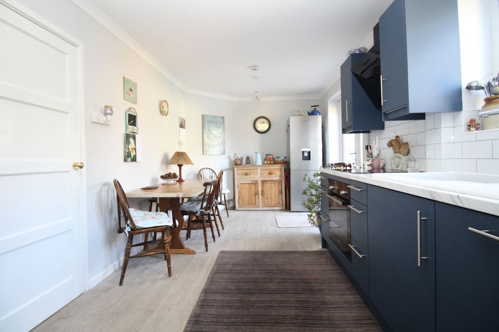 Property photo 3 of 20 Photo 12