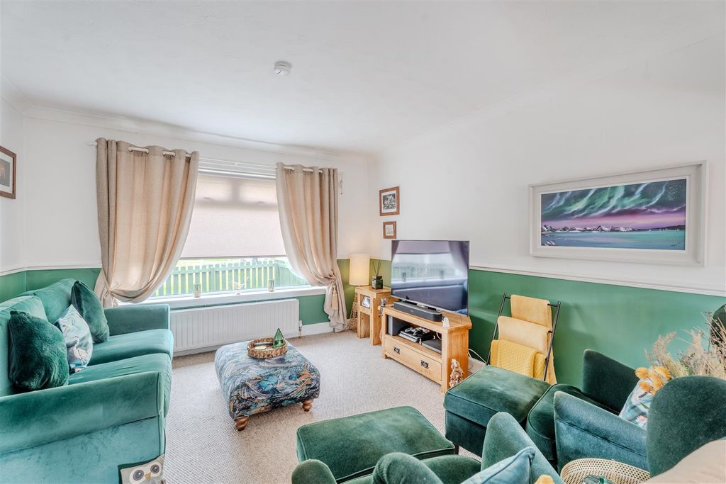 Property photo 2 of 23 71Primrose-13.Jpg