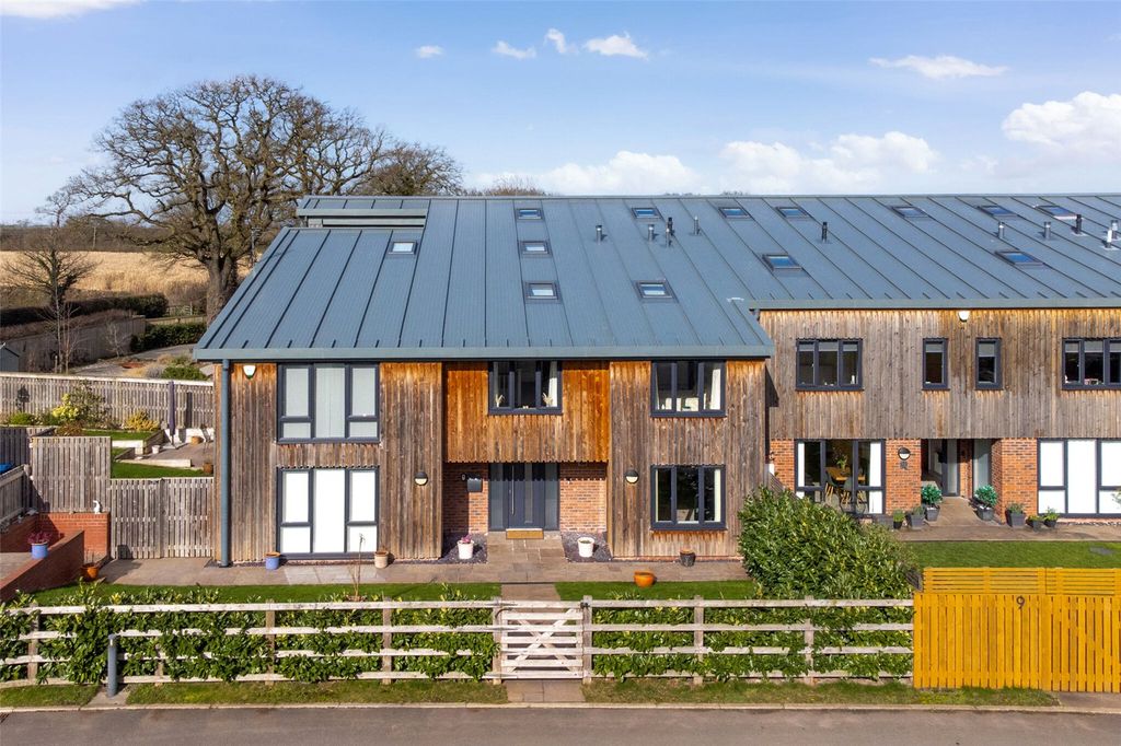 Property photo 1 of 20 !0 Picton Barns