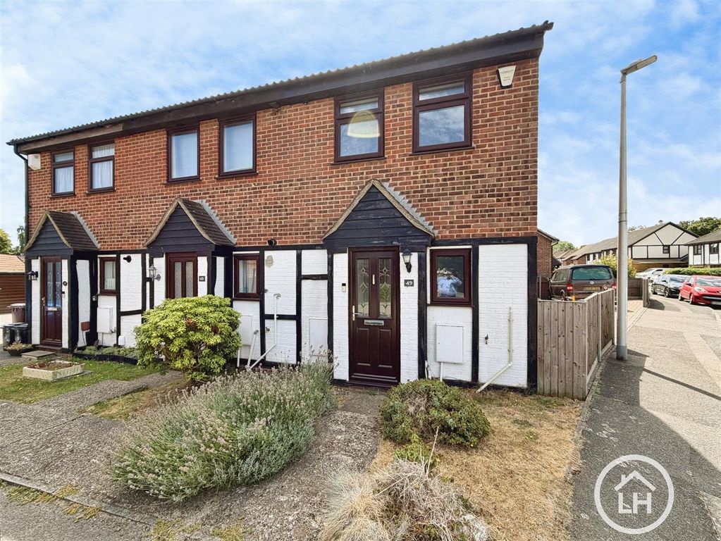 Property photo 1 of 16 External
