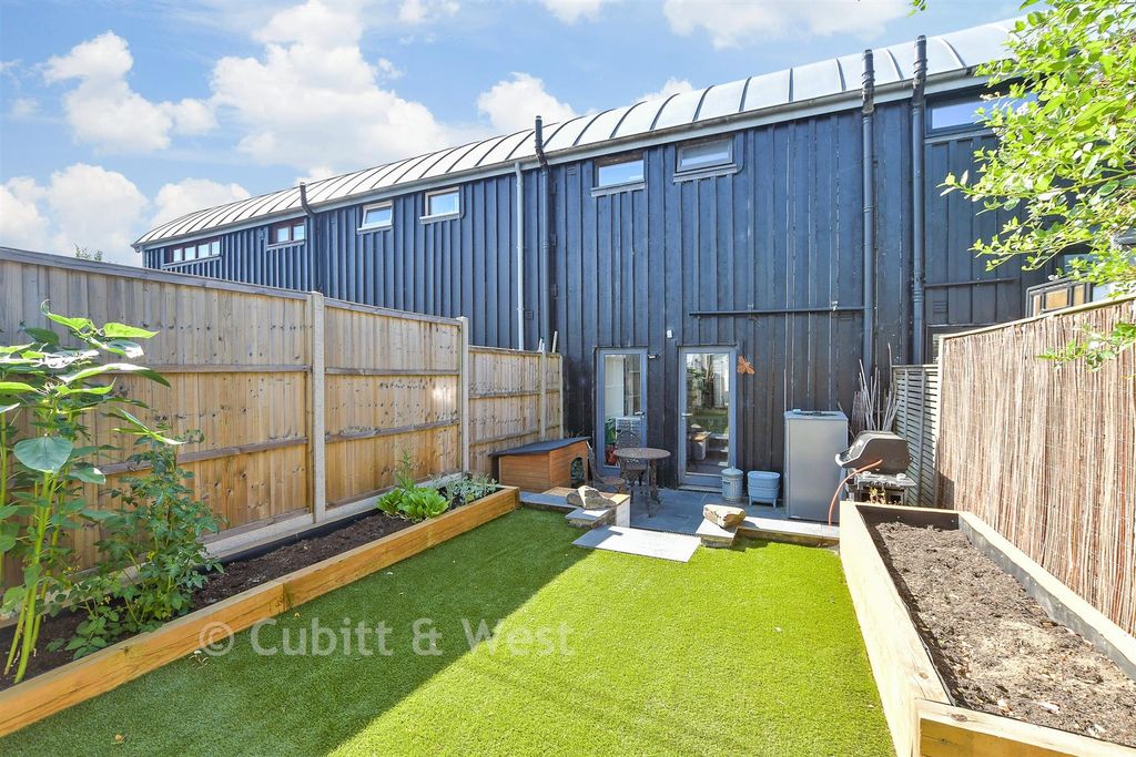 Property photo 1 of 12 Rear Garden