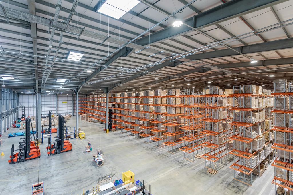 Property photo 2 of 9 E208 Western Avenue