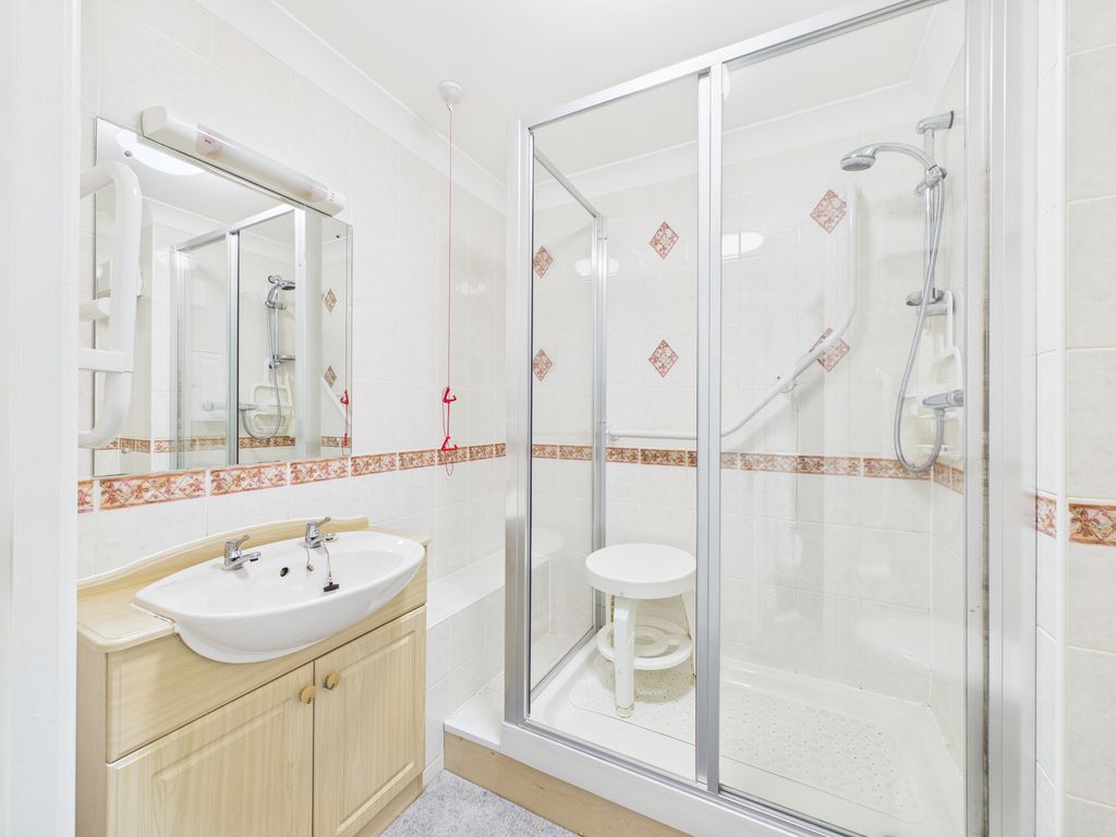 Property photo 3 of 6 Shower Room