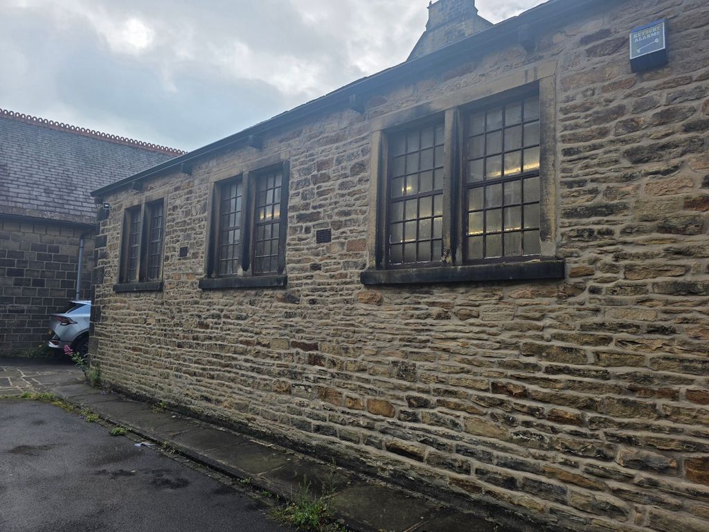 Property photo 3 of 4