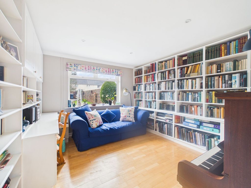 Property photo 2 of 45