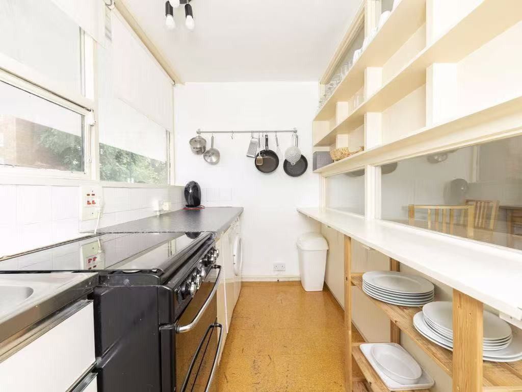 Property photo 2 of 4