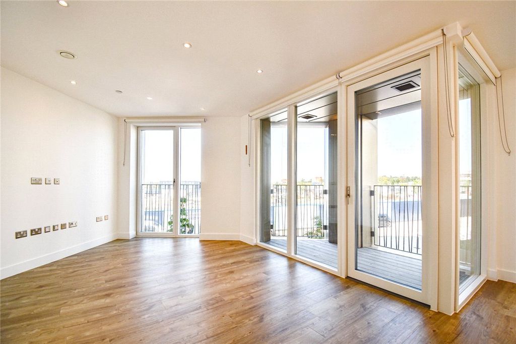 Property photo 3 of 11 Picture No. 05