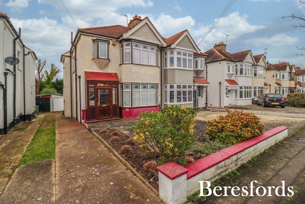 Property photo 1 of 31 Front