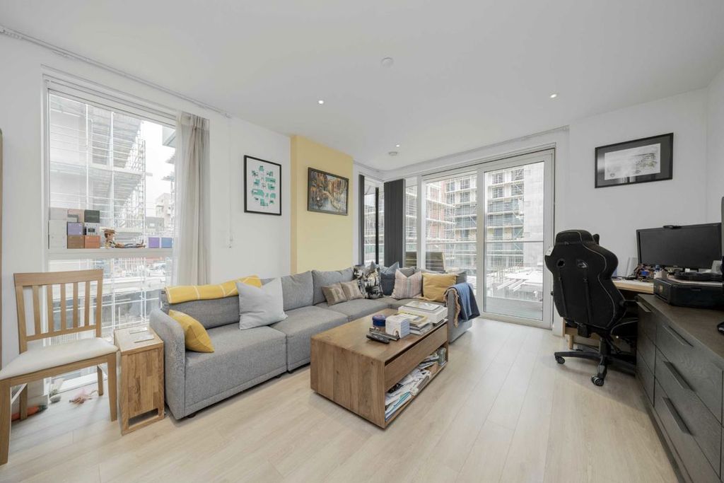 Property photo 2 of 7