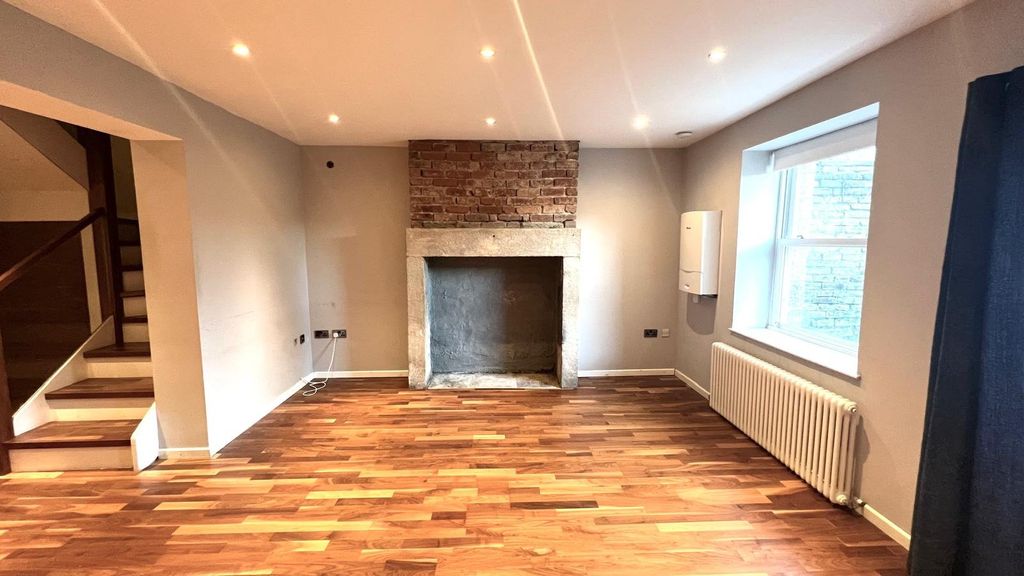 Property photo 3 of 43 Picture No. 35