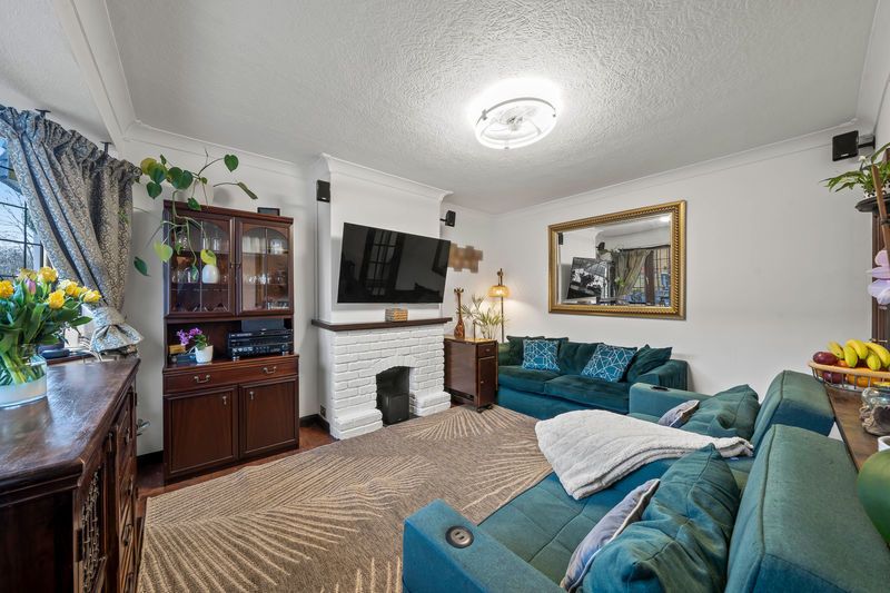 Property photo 3 of 16 Photo 5