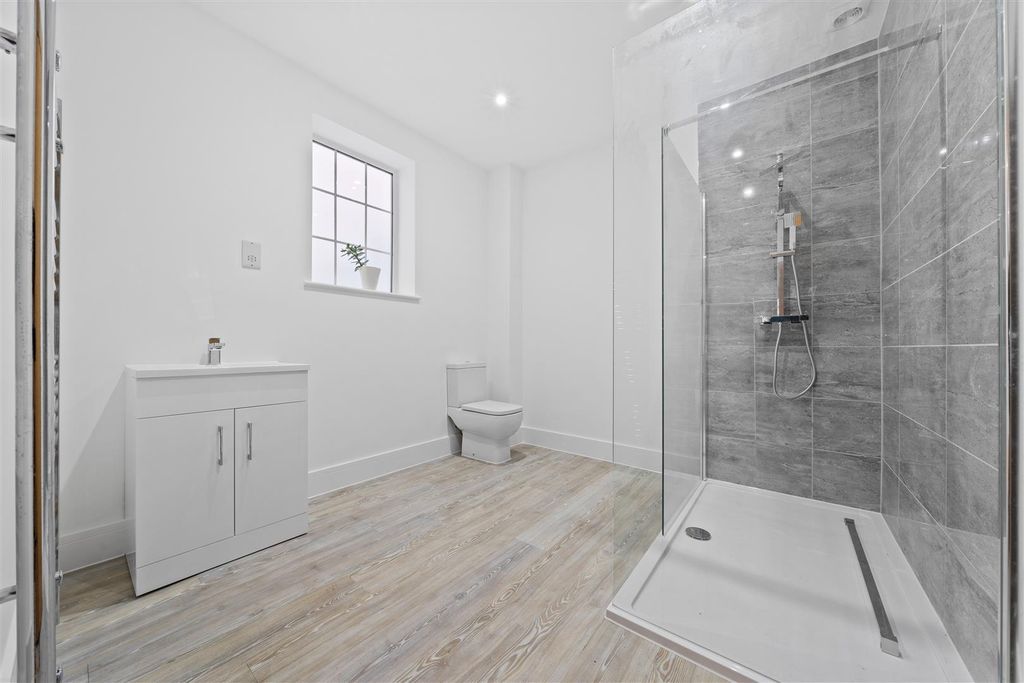 Additional image 6 of 7 bed detached house for saleAddiscombe Road, Croydon CR0