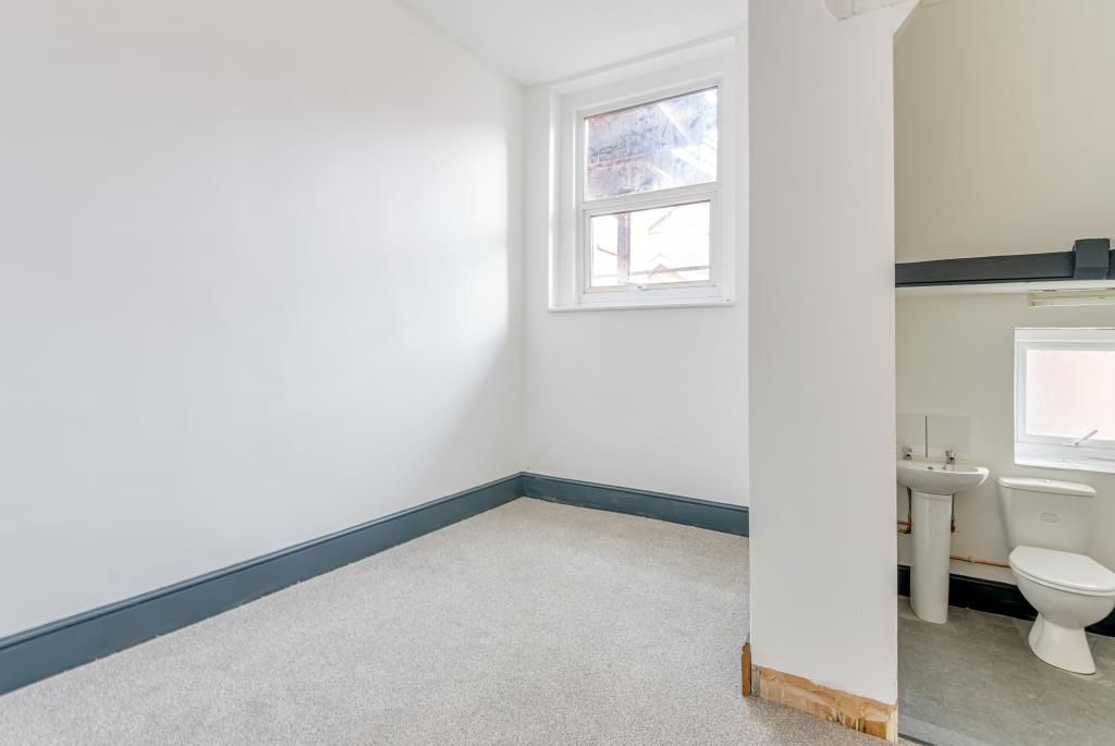 Property photo 3 of 10 Bedroom