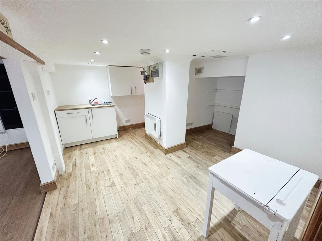 Property photo 2 of 8 Img_8709.Jpeg