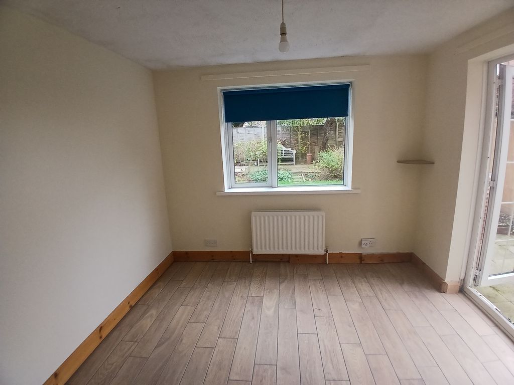 Property photo 3 of 11 Photo 3