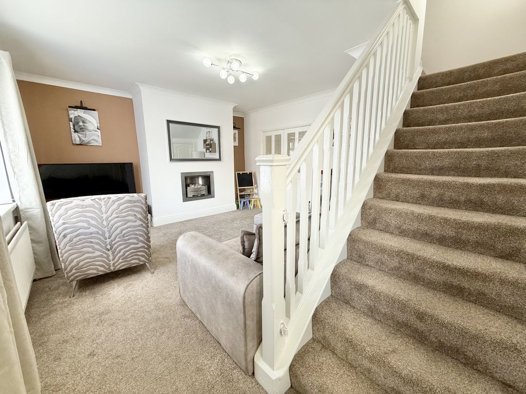 Property photo 2 of 20 Img_7983
