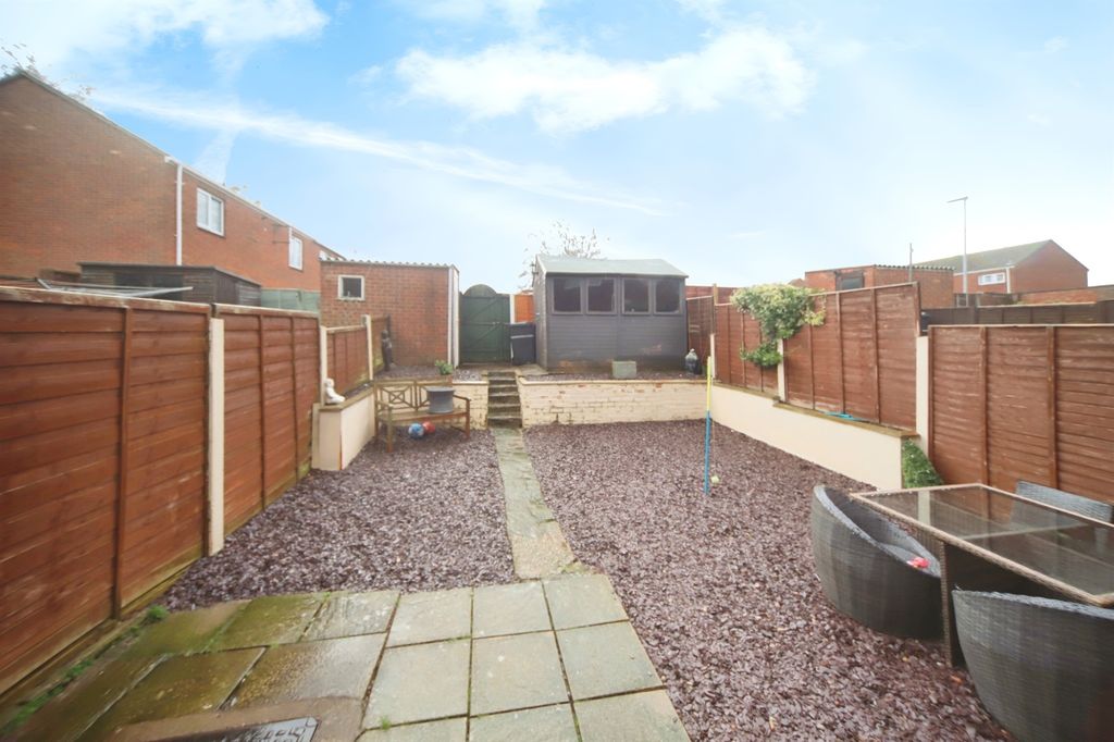 Property photo 2 of 19