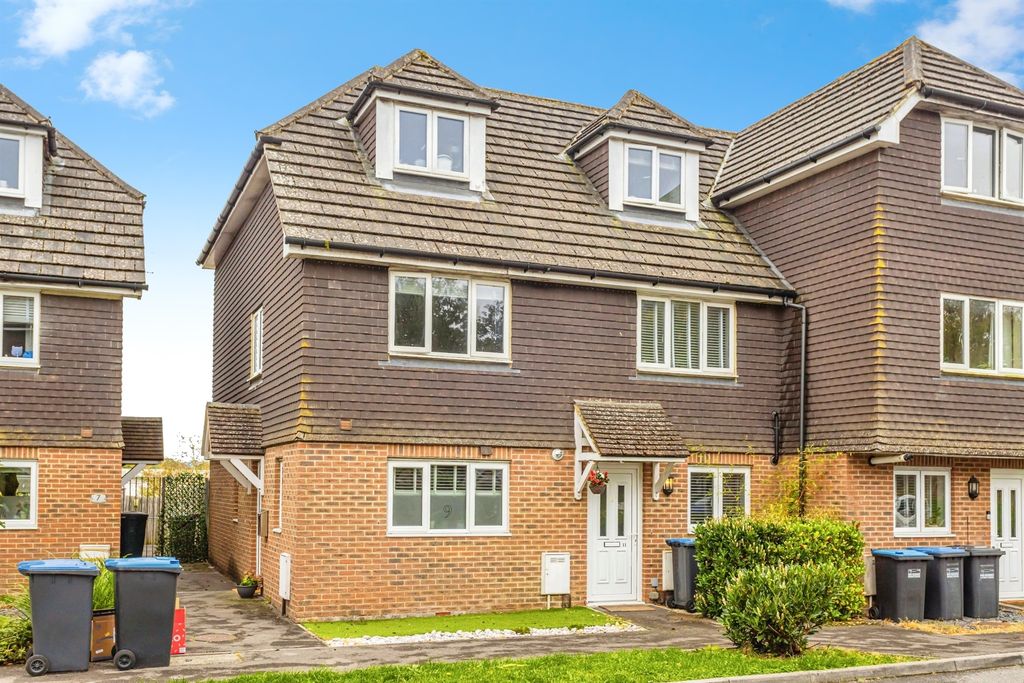 Property photo 1 of 17